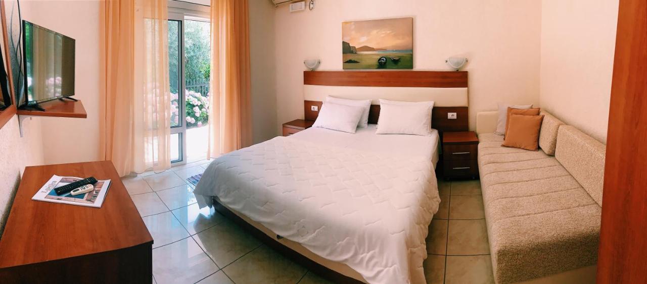 Apartments Hollaj Ulcinj Buitenkant foto