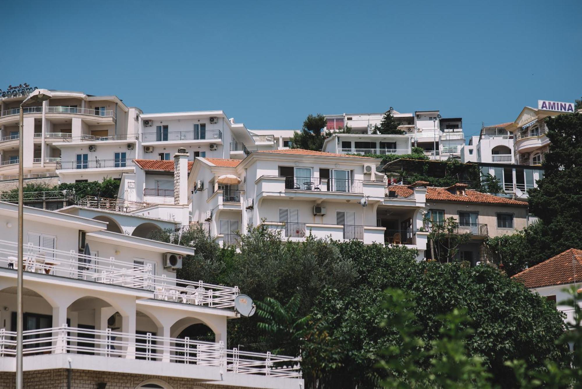 Apartments Hollaj Ulcinj Buitenkant foto