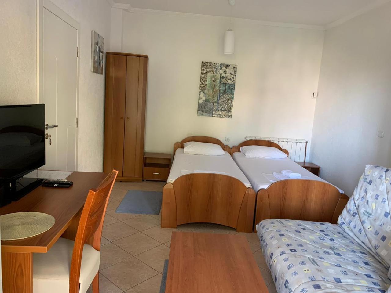 Apartments Hollaj Ulcinj Buitenkant foto