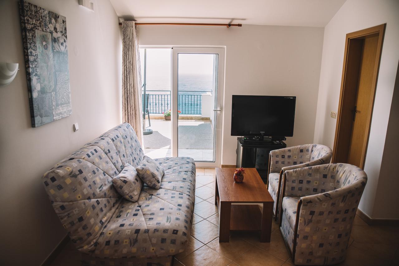 Apartments Hollaj Ulcinj Buitenkant foto