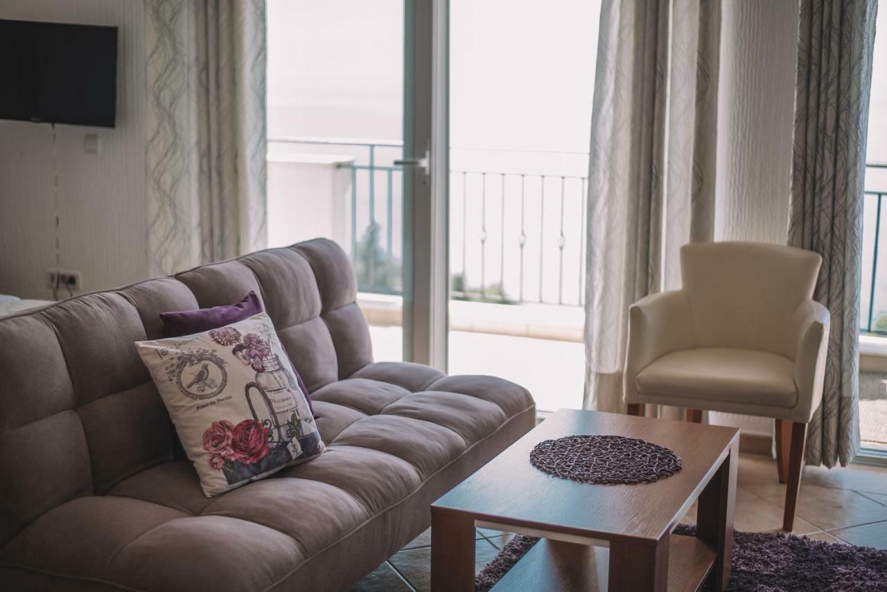 Apartments Hollaj Ulcinj Buitenkant foto